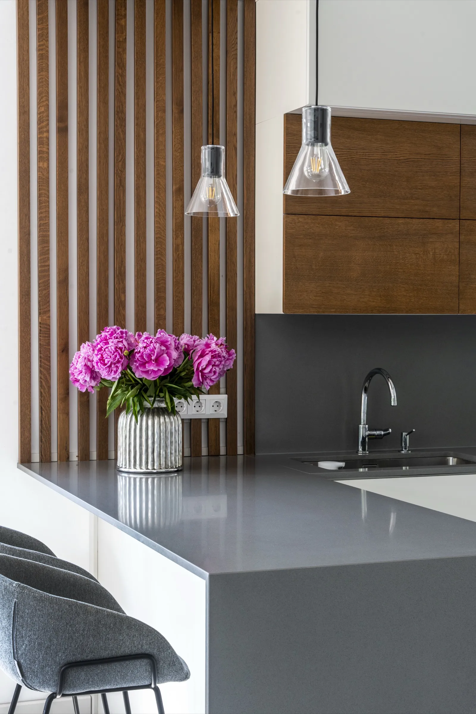 Black disc ceiling light fixture