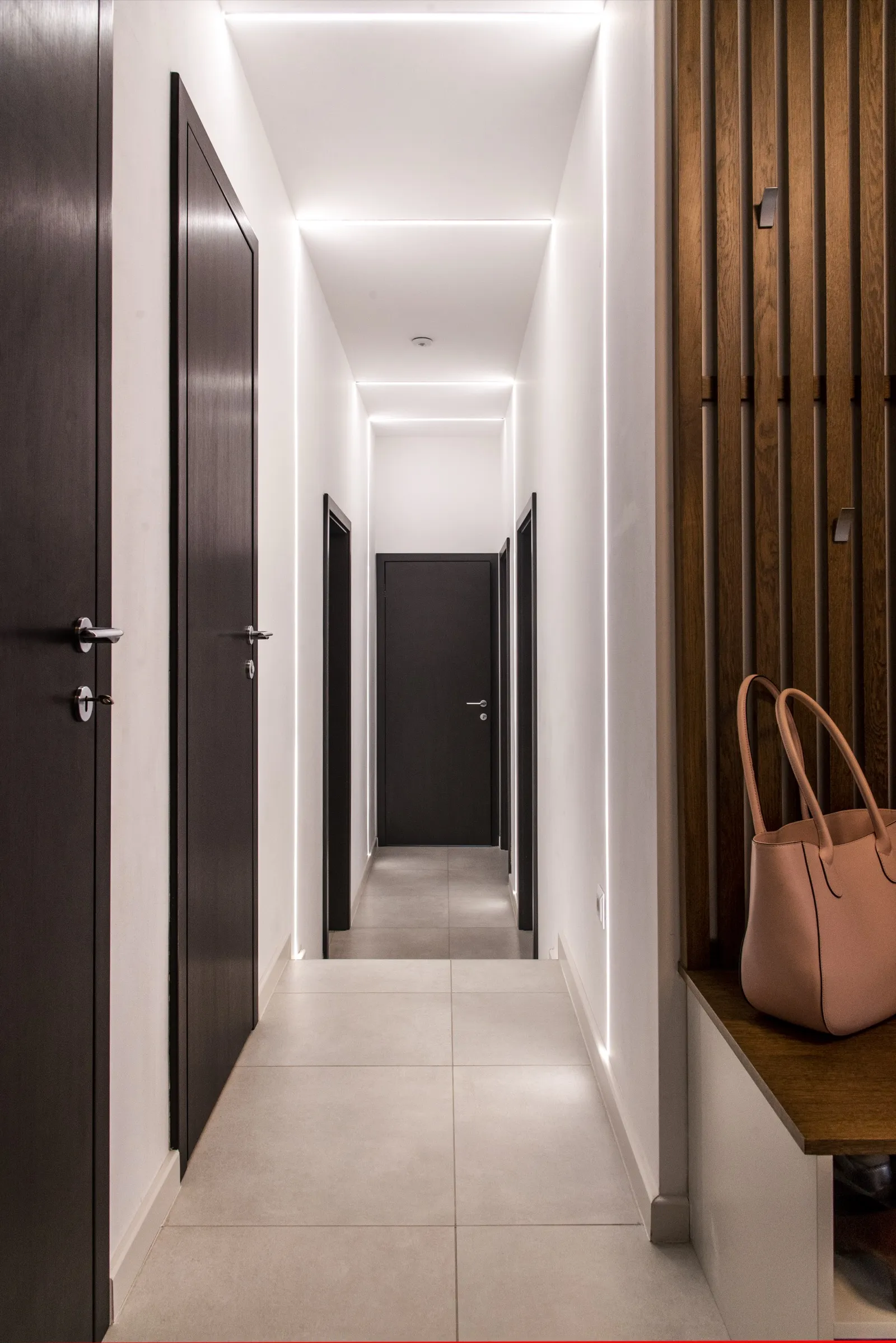 Vanity cabinet with geometric detail