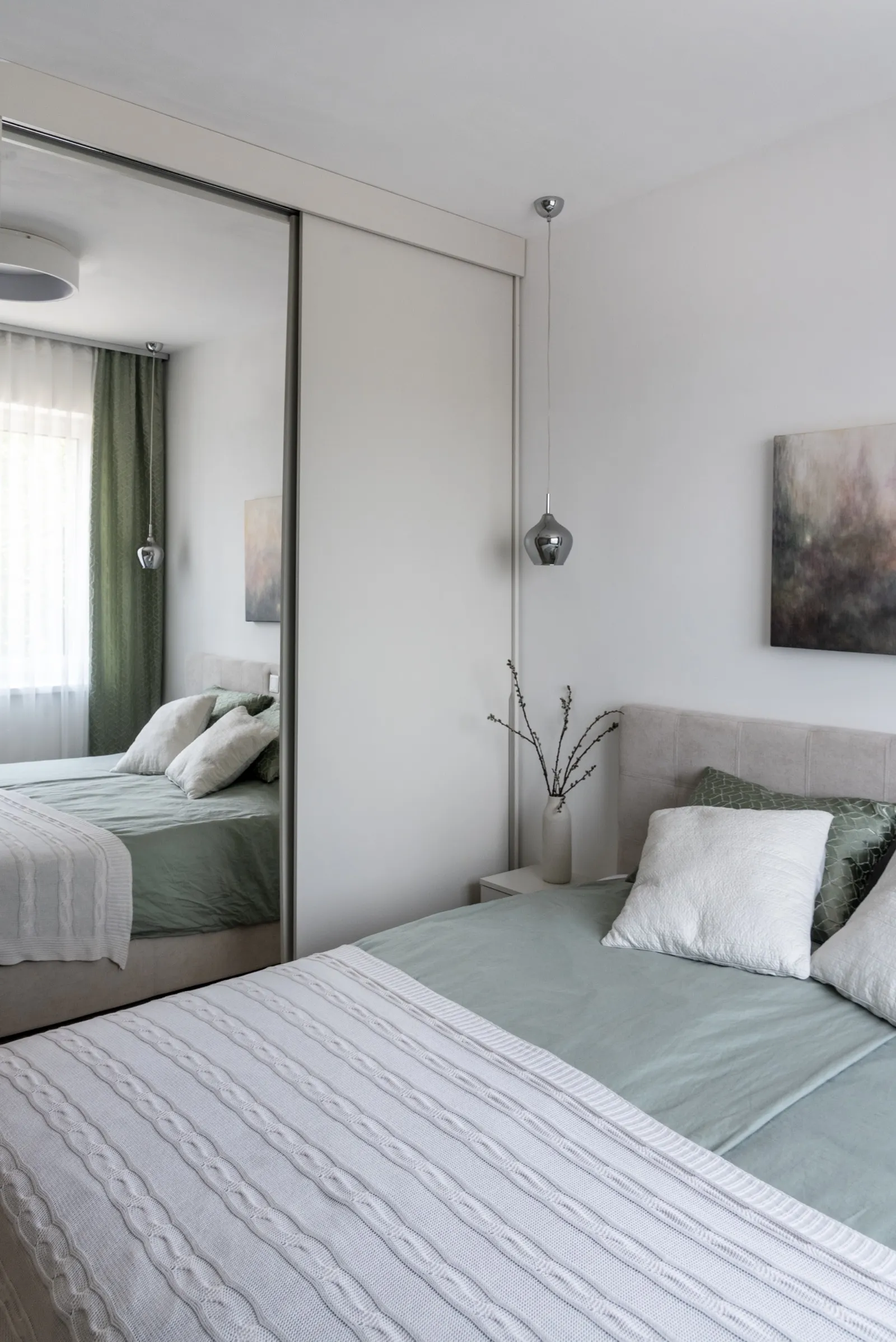 Smoke-glass teardrop pendant lamps