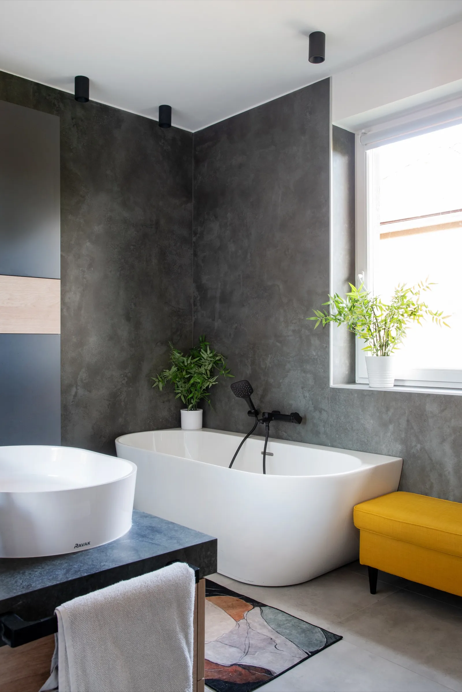Bathroom with mossy green tiles