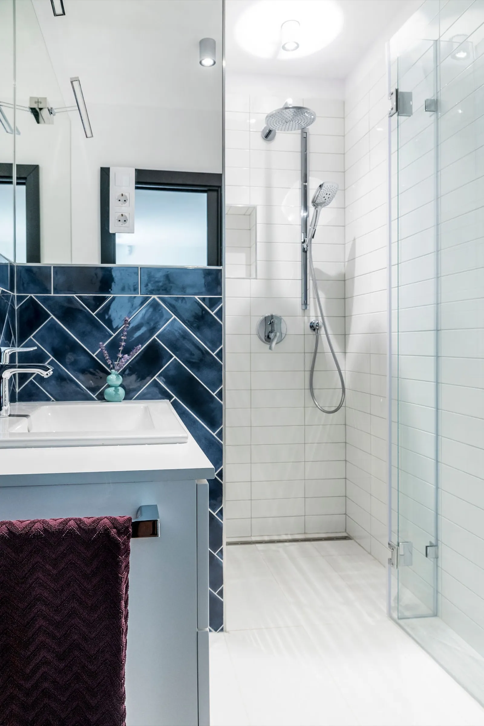 Master bedroom - intimate retreat