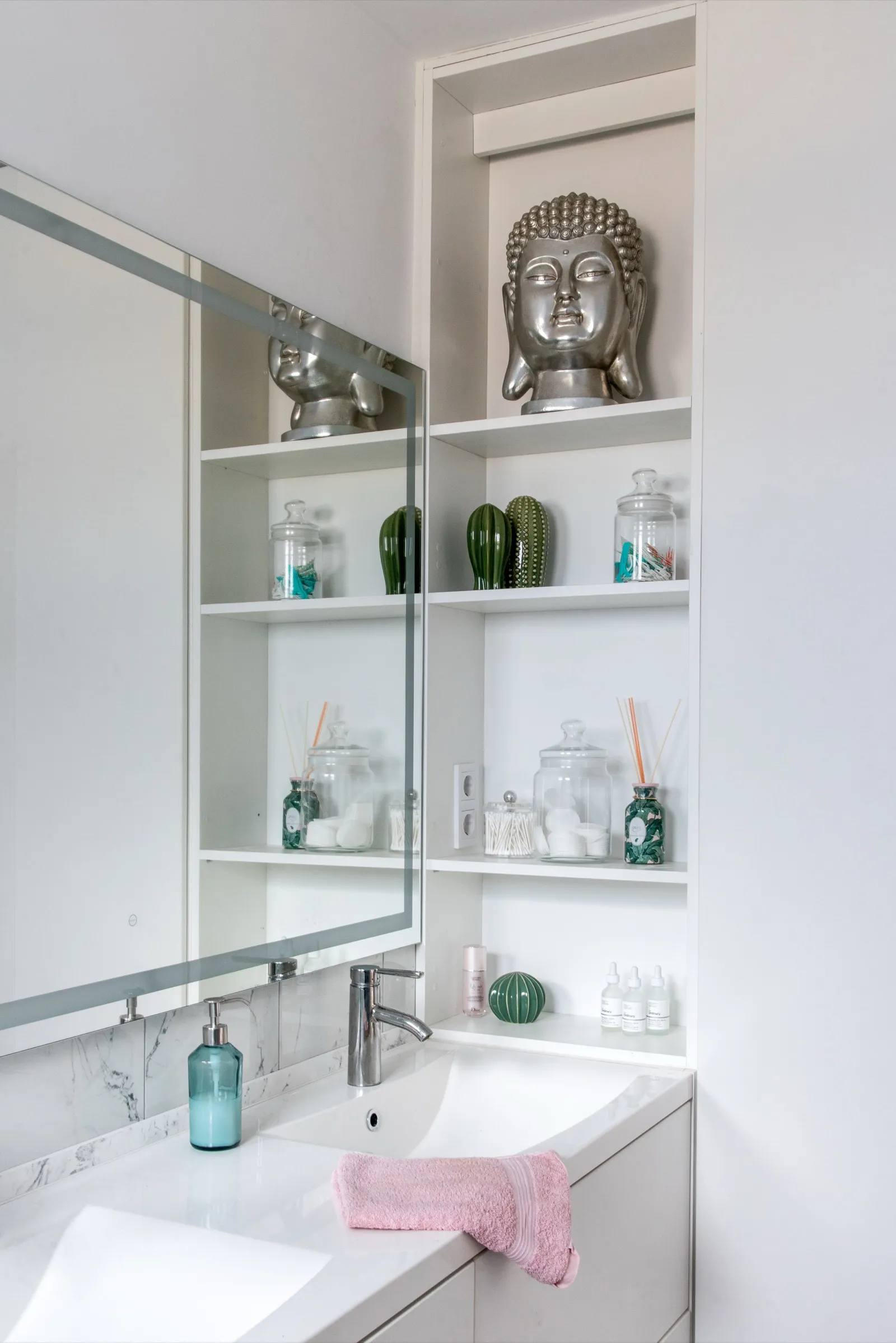 Bathroom with gold tap details