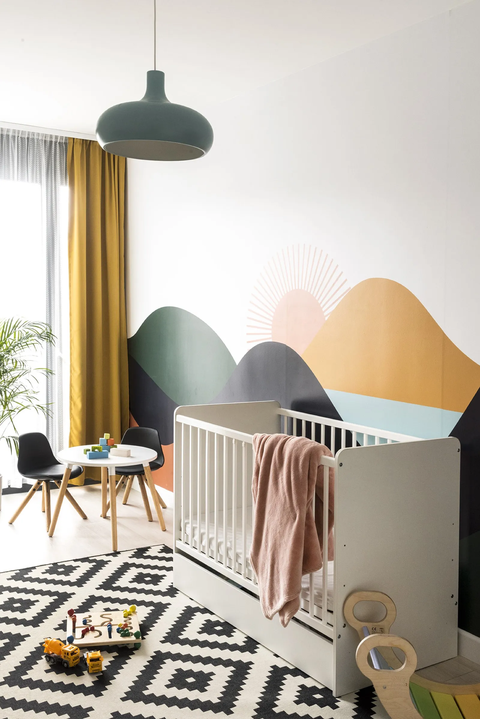 Round mirror with warm wood frame